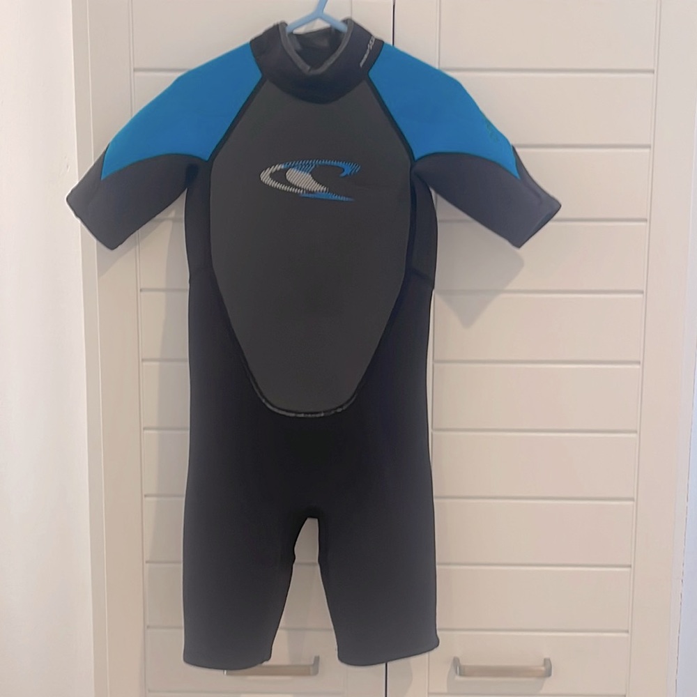 COPY - Boys O’Neill wetsuit 2mm size 6